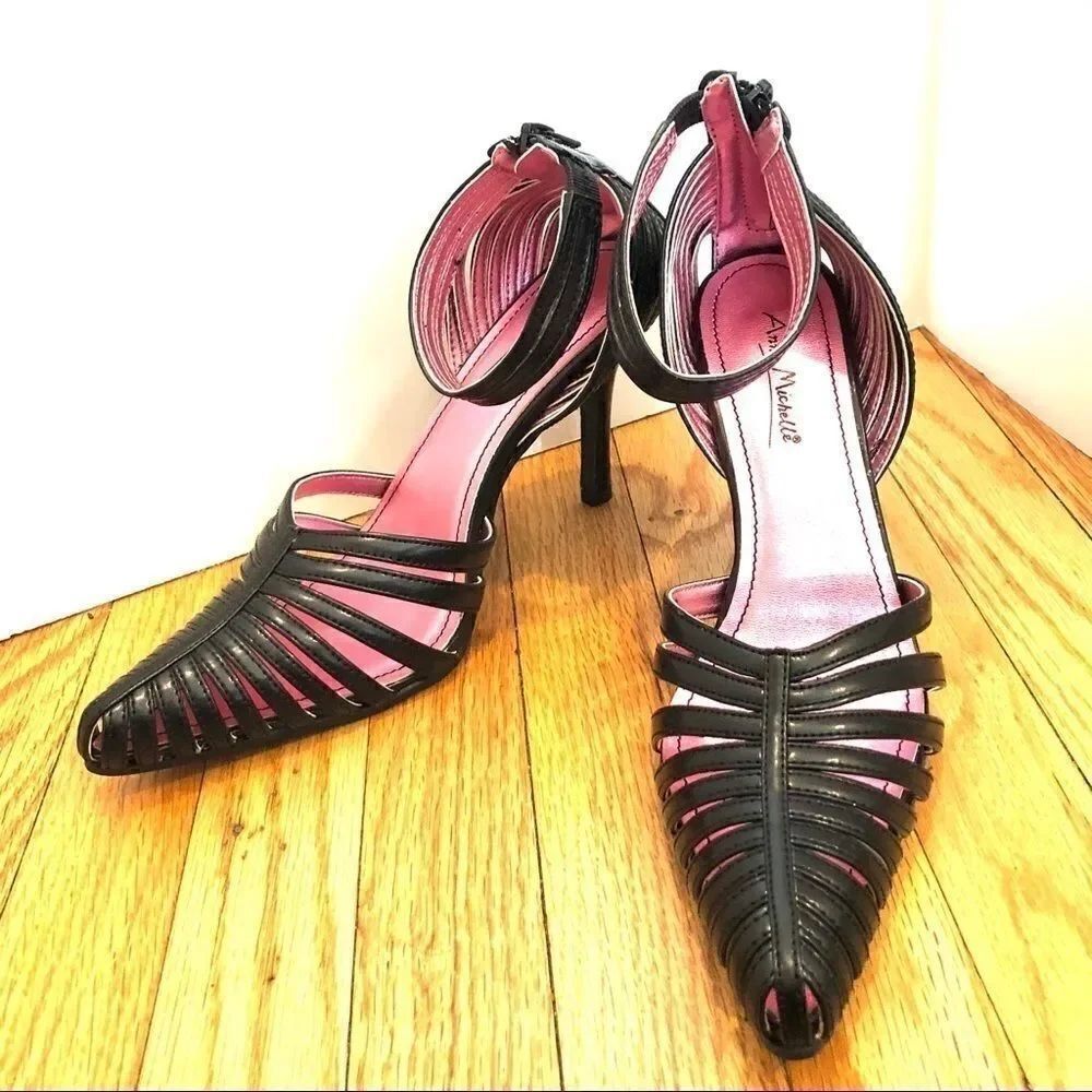 Black vegan faux leather strappy heel retro 80’s 7 NEW ankle strap pointy toe